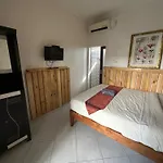 Sari Buana Bed & Breakfast