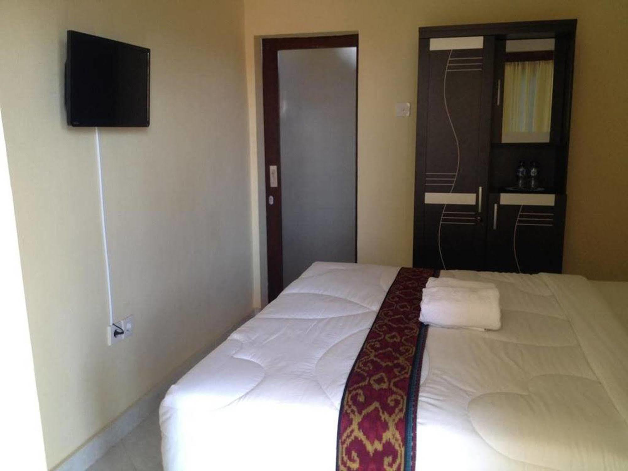 Sari Buana Guest house